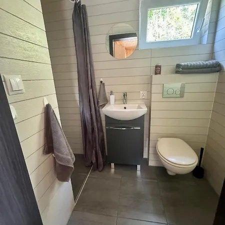 公寓 Zaciszna Idylla Z Jacuzzi Nad Jeziorem Zlotnickim Karlowice *